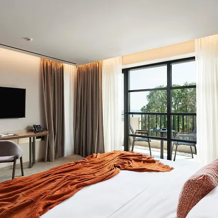The Mill 5*