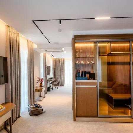 The Mill 5*